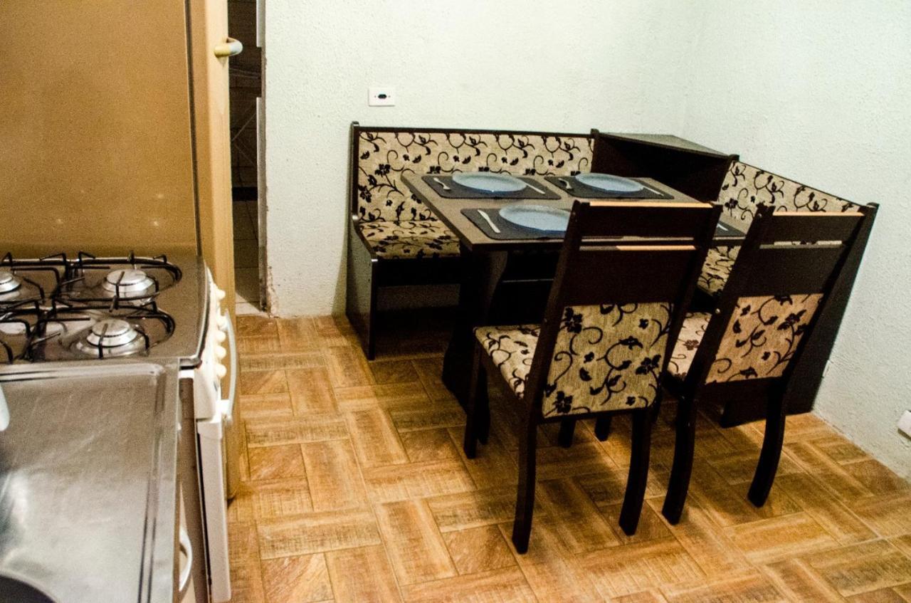 Casa Prox.Aeroporto/10Minutos Do Centro Curitiba Lejlighed Eksteriør billede
