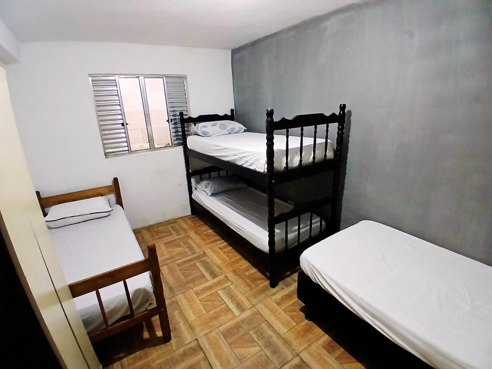 Casa Prox.Aeroporto/10Minutos Do Centro Curitiba Lejlighed Eksteriør billede